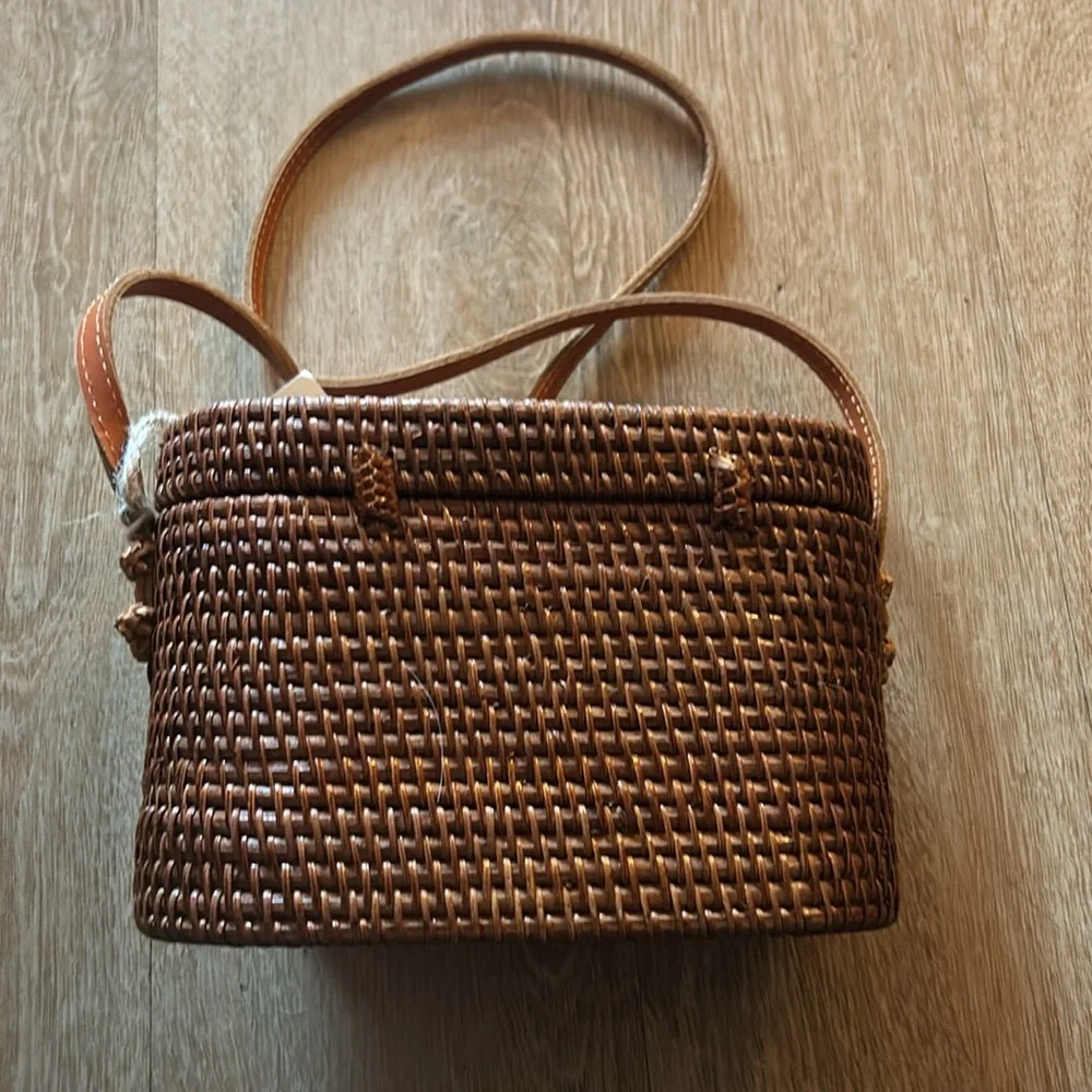 Basket Crossbody Purse Genuine Leather Strap - Picture 6 of 6